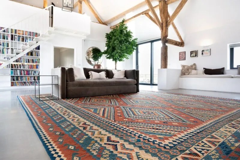 5 tips and tricks for decorating with oriental rugs