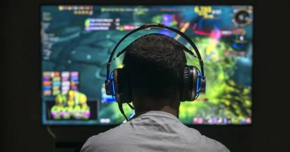 7 Ways Playing Video Games Can Improve Your Memory And Problem Solving Training Our Memory 585x306 