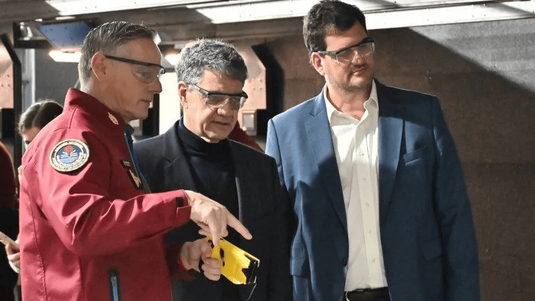 LA POLICÍA PORTEÑA COMIENZA A USAR PISTOLAS TASER