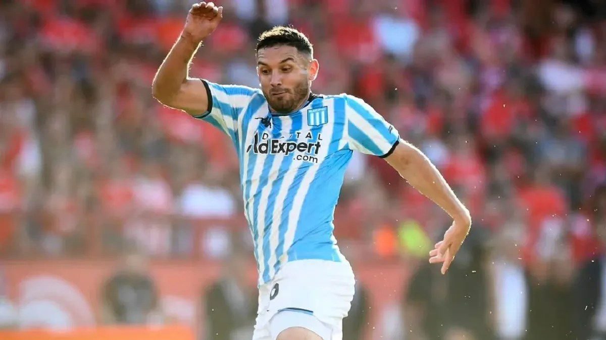 ADRIÁN MARTÍNEZ: MEJOR PROMEDIO DE GOL QUE LOS DELANTEROS DE EUROPA