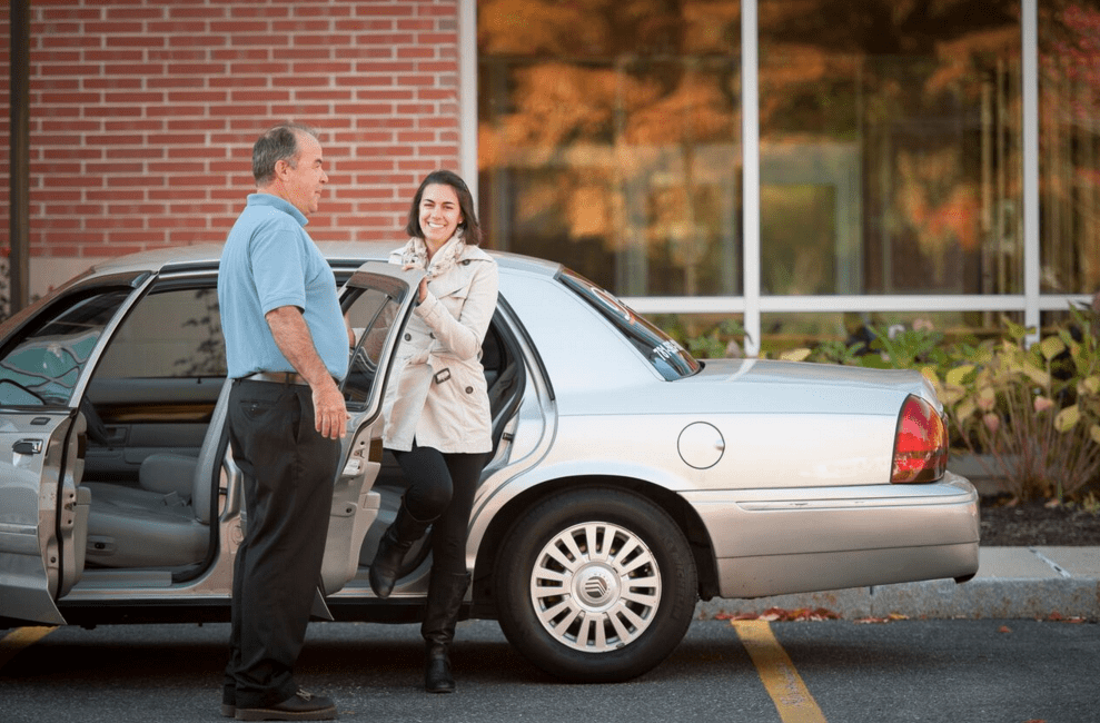 what are the advantages of a private car service over a taxiuber on excellent car service taxi