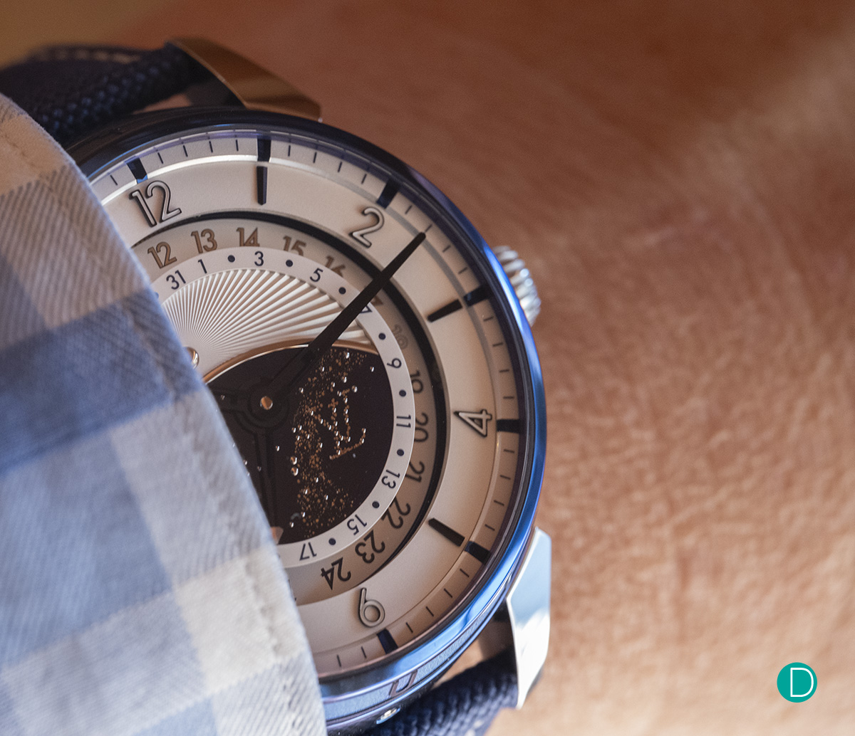 Hands-on Review: the new Louis Vuitton x De Bethune LVDB-03 :
