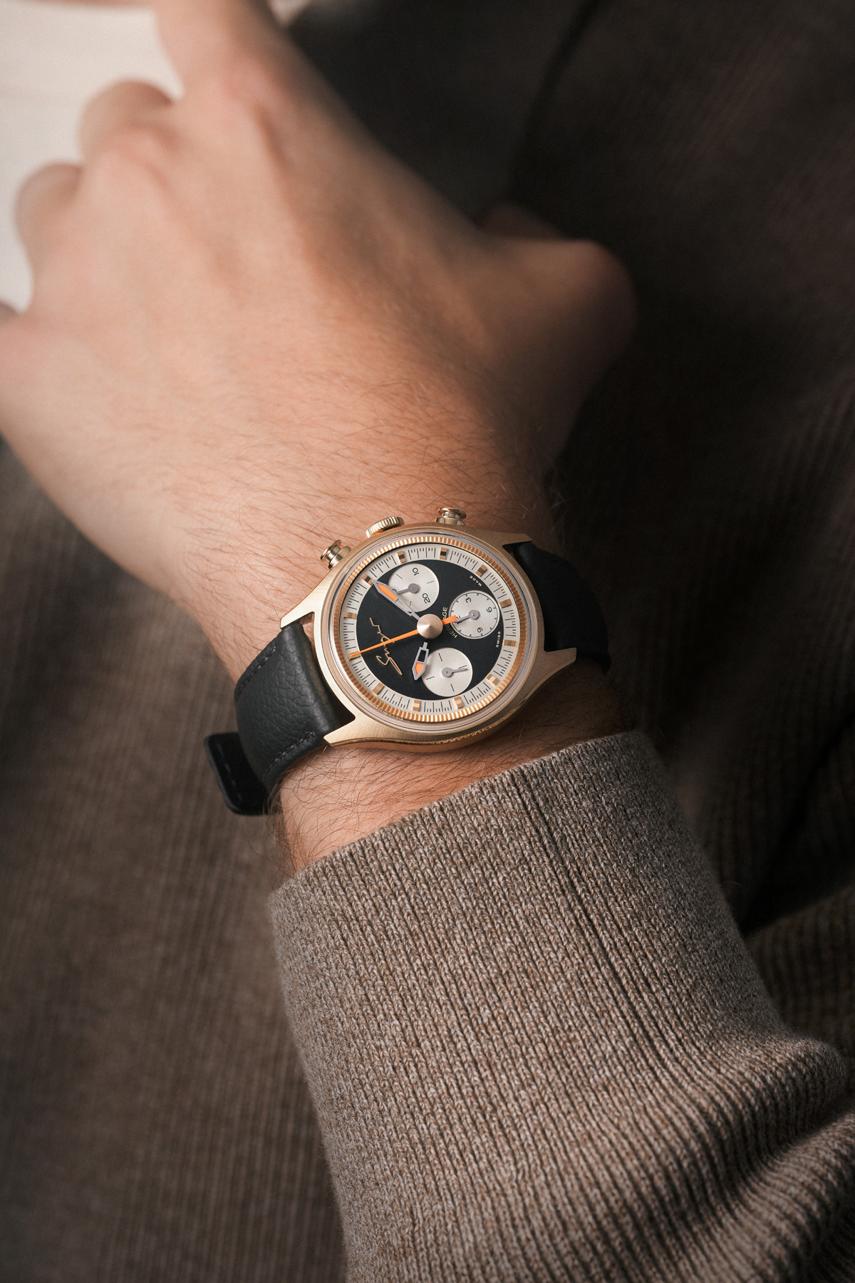 Singer Reimagined Launches Heritage V72 Watch