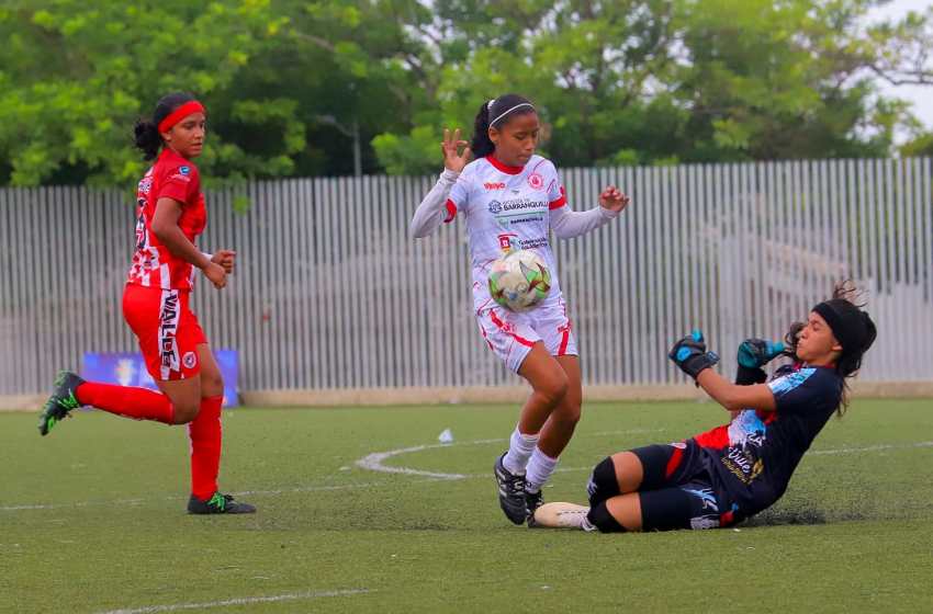 Definidas las selecciones semifinalistas del Campeonato Sub-15 Femenino