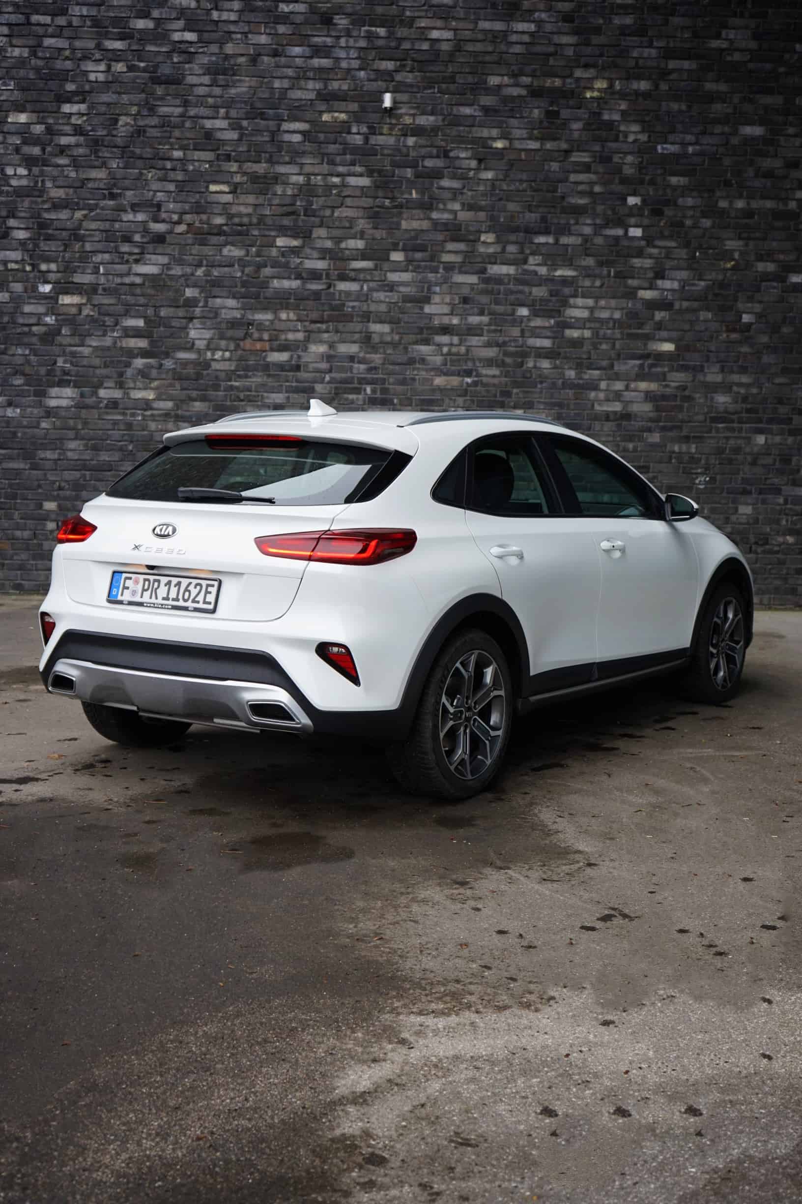 Kia XCeed Plug-in-Hybrid (2021) - Das schönste Crossover Coupé? 3 Kia XCeed Plug-in-Hybrid (2021) - Das schönste Crossover Coupé? - Test I Review I POV