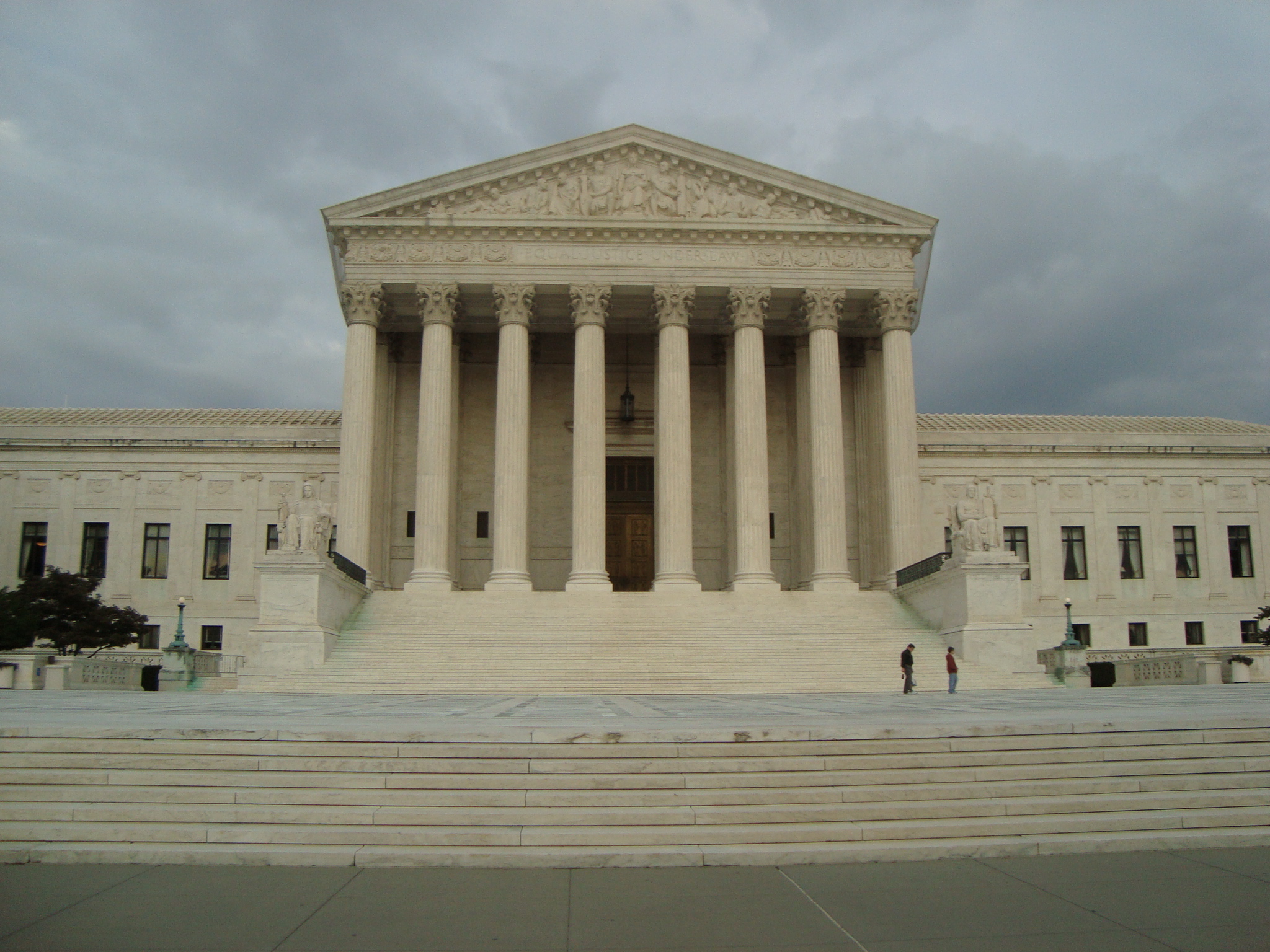 Vermieter und mieter können mietvertraglich vereinbaren, dass nach ablauf der vereinbarten mietzeit der mieter die möglichkeit, . Optionsrecht Und Verlangerungsrecht Beim Gewerbemietvertrag Derbwler De