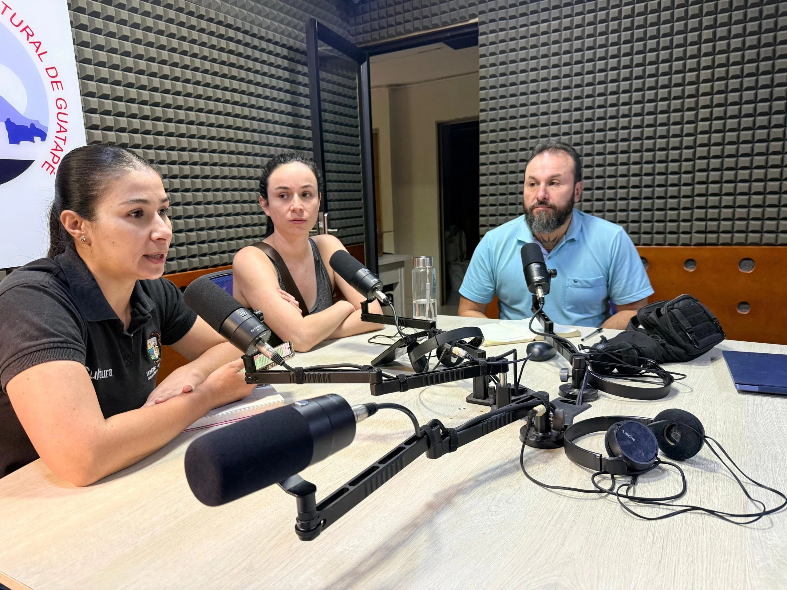 Guatapé brilla en Antioquia por apoyo a artistas mayores