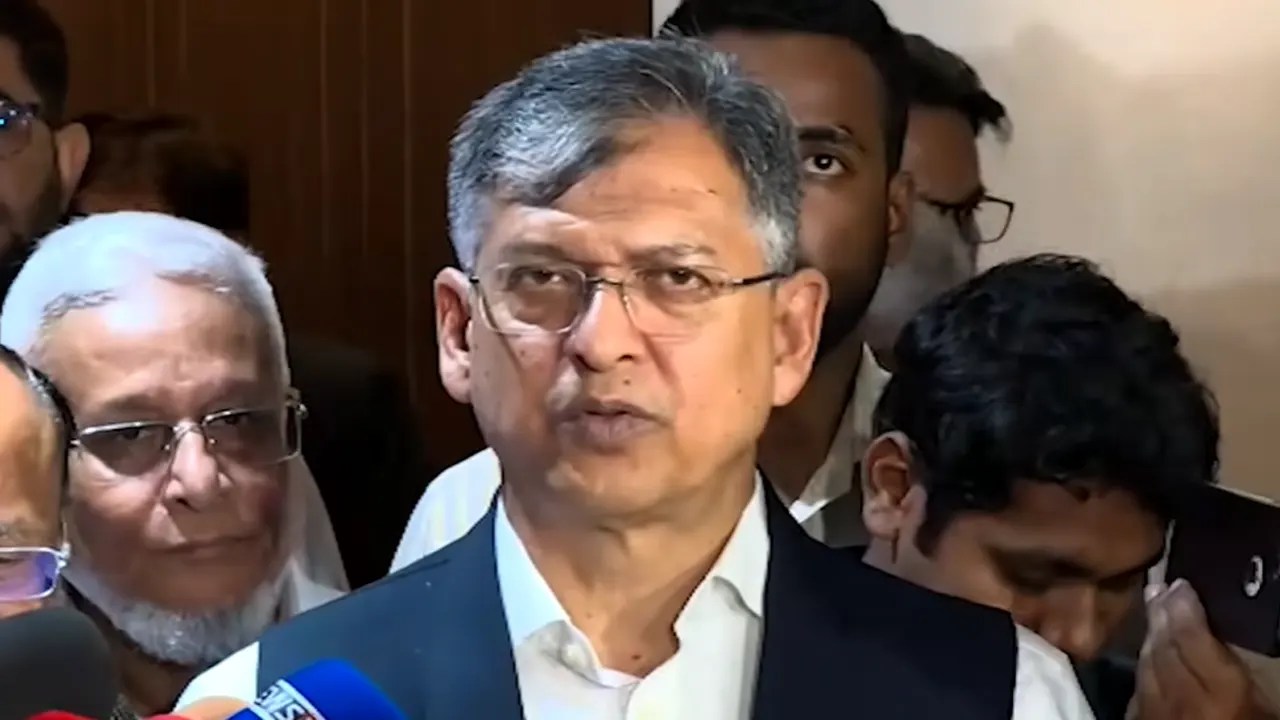 ‘এখানে সরকারের কোনো পদক্ষেপ নেই’, রাষ্ট্রপতির পদত্যাগের গুঞ্জনে স্বরাষ্ট্রমন্ত্রী
