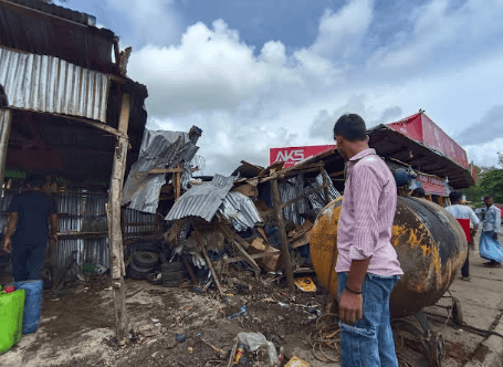 মিরসরাইয়ে গ্যারেজে দুই হাজার লিটার কমপ্রেসড এয়ার ট্যাংক বিস্ফোরণ, আহত ২