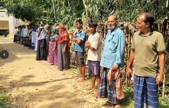 সুনামগঞ্জের দোয়ারাবাজারে সম্পত্তির অধিকার থেকে বঞ্চিত করতে মারধোরের মুখে তিনবোনের স্ট্রাম্পে টিপছাব স্বাক্ষর আদায়