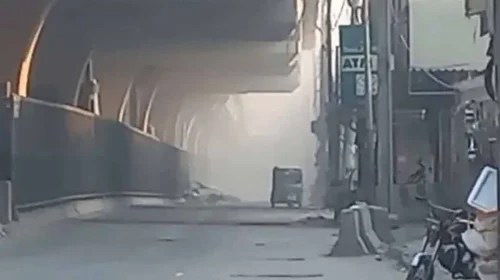 পেশোয়ারে আধাসামরিক সদর দপ্তরে বন্দুকধারীর হামলা, উত্তেজনা বিরাজ করছে