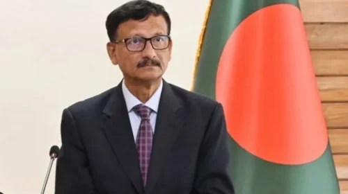 ভারতীয় কূটনীতিকদের পরিবার ফিরিয়ে নেওয়ার কারণ খুঁজে পাচ্ছেন না পররাষ্ট্র উপদেষ্টা