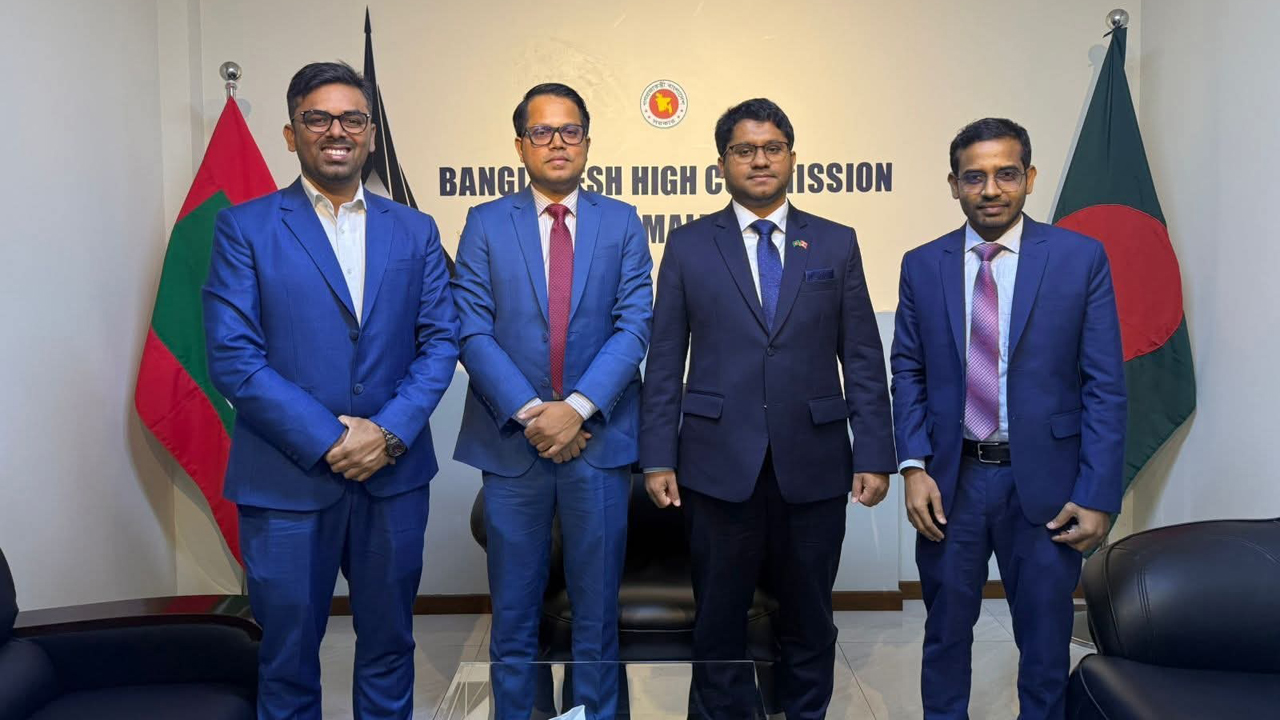মালদ্বীপে নিযুক্ত বাংলাদেশের হাইকমিশনারের সঙ্গে ইউএস-বাংলা এয়ারলাইন্সের সৌজন্য সাক্ষাৎ