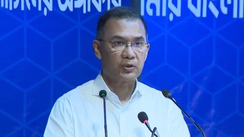 একটি আধুনিক ও সমৃদ্ধ রাষ্ট্র গঠনে আমলাতন্ত্রকে আরও জনমুখী হওয়ার আহ্বান প্রধানমন্ত্রীর