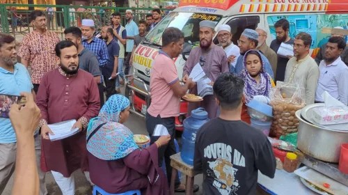মগবাজারে জামায়াতের লিফলেট বিতরণ ও জুলাই সনদ বাস্তবায়নের দাবি