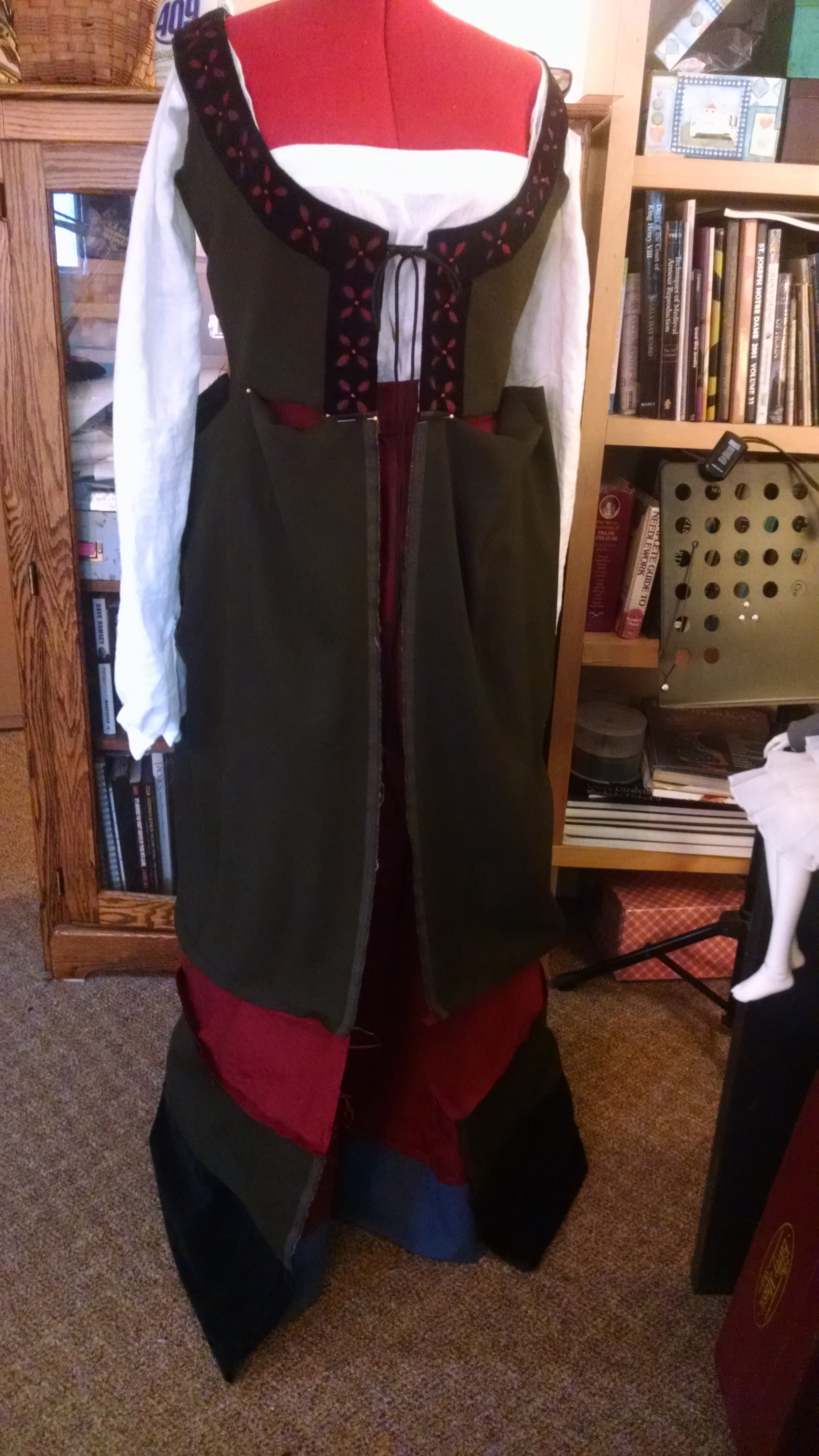 The skirt at the right length, with the red guard backing.