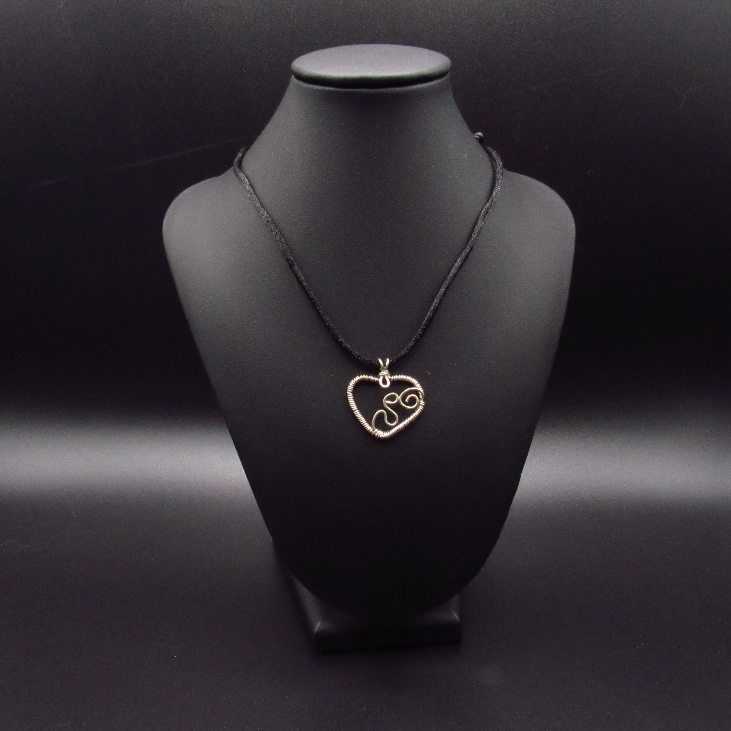 [Item #951] Small Wire Wrap Heart