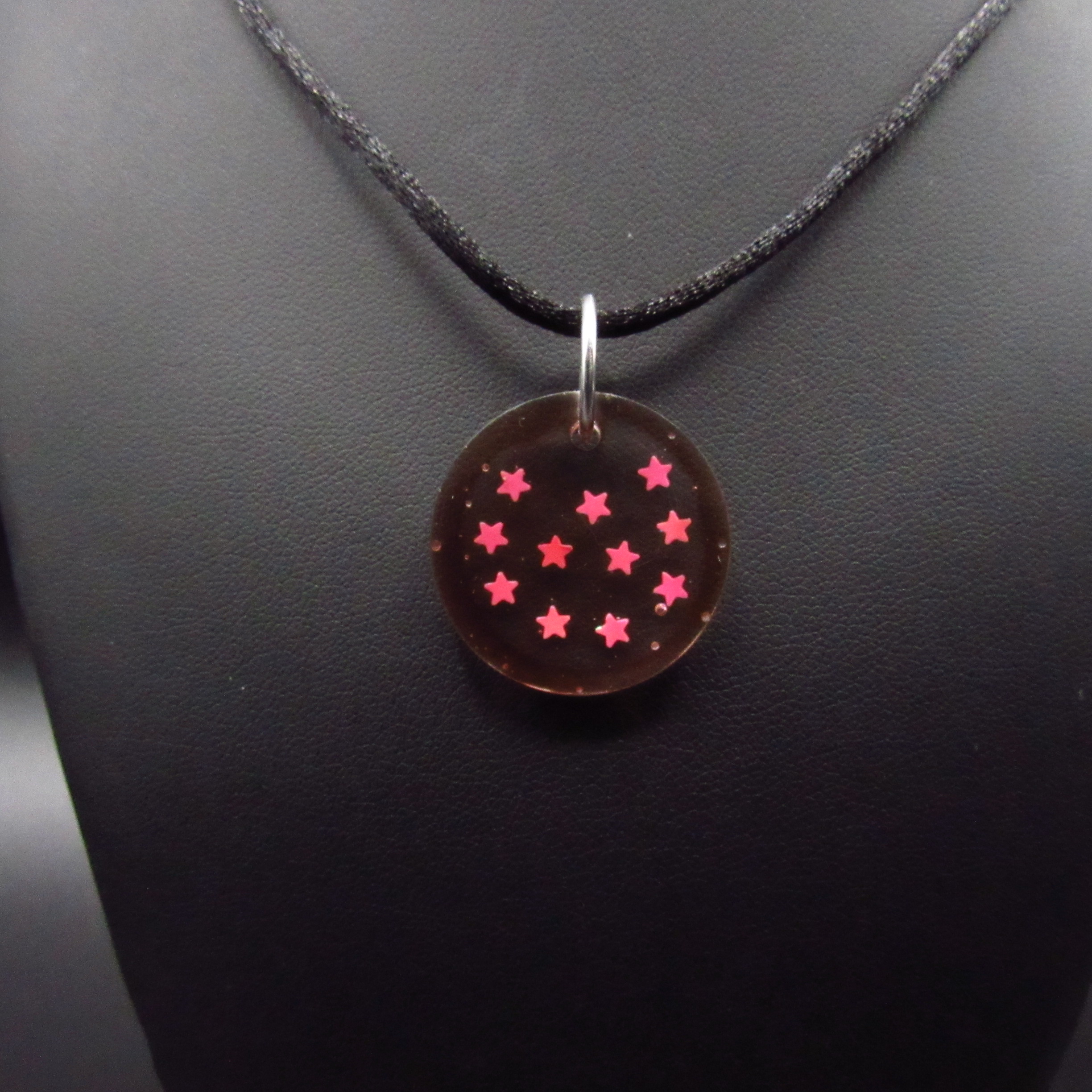 [Item #1065] Round with Stars