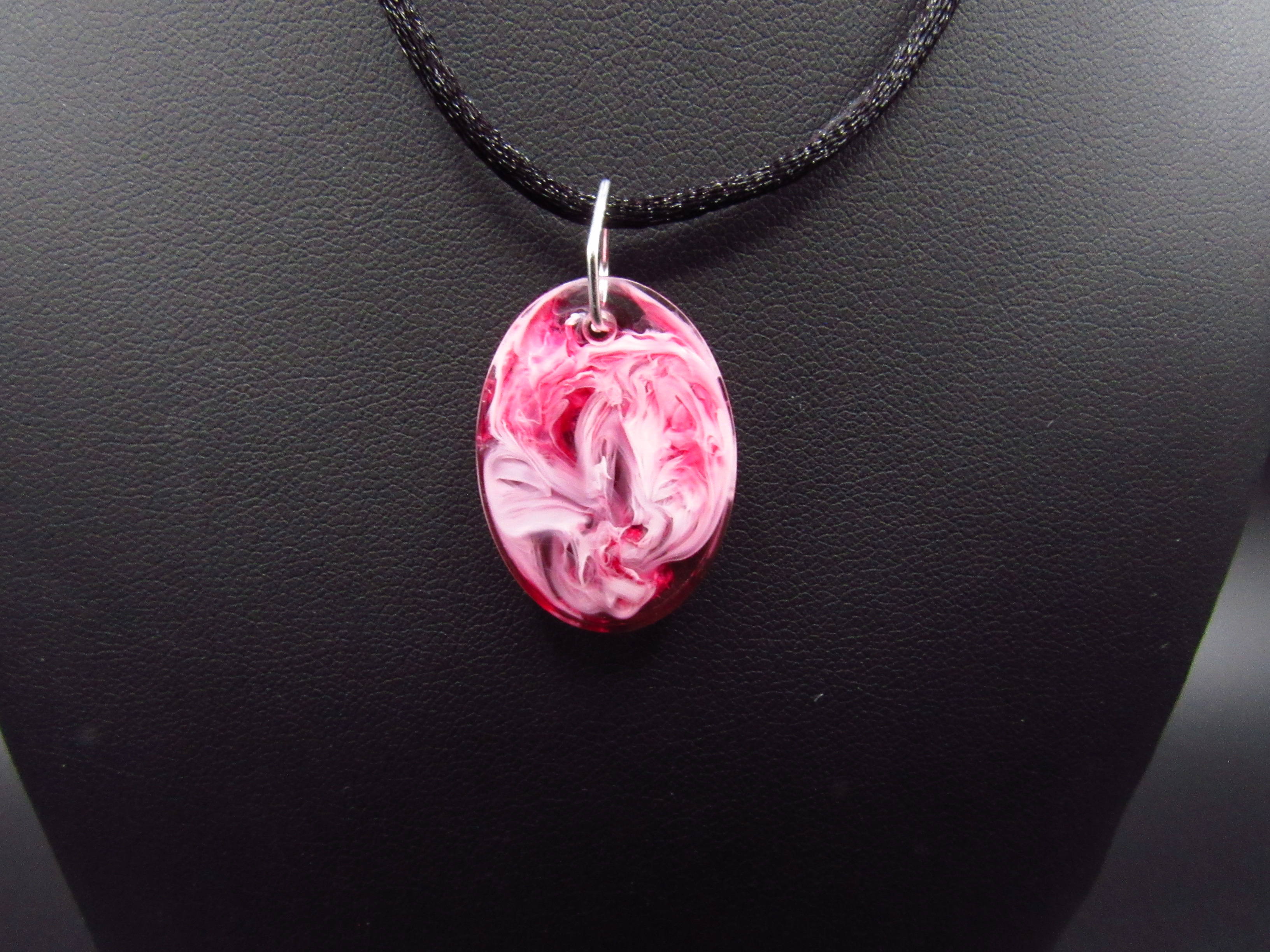 1416 Red/white Swirl Resin