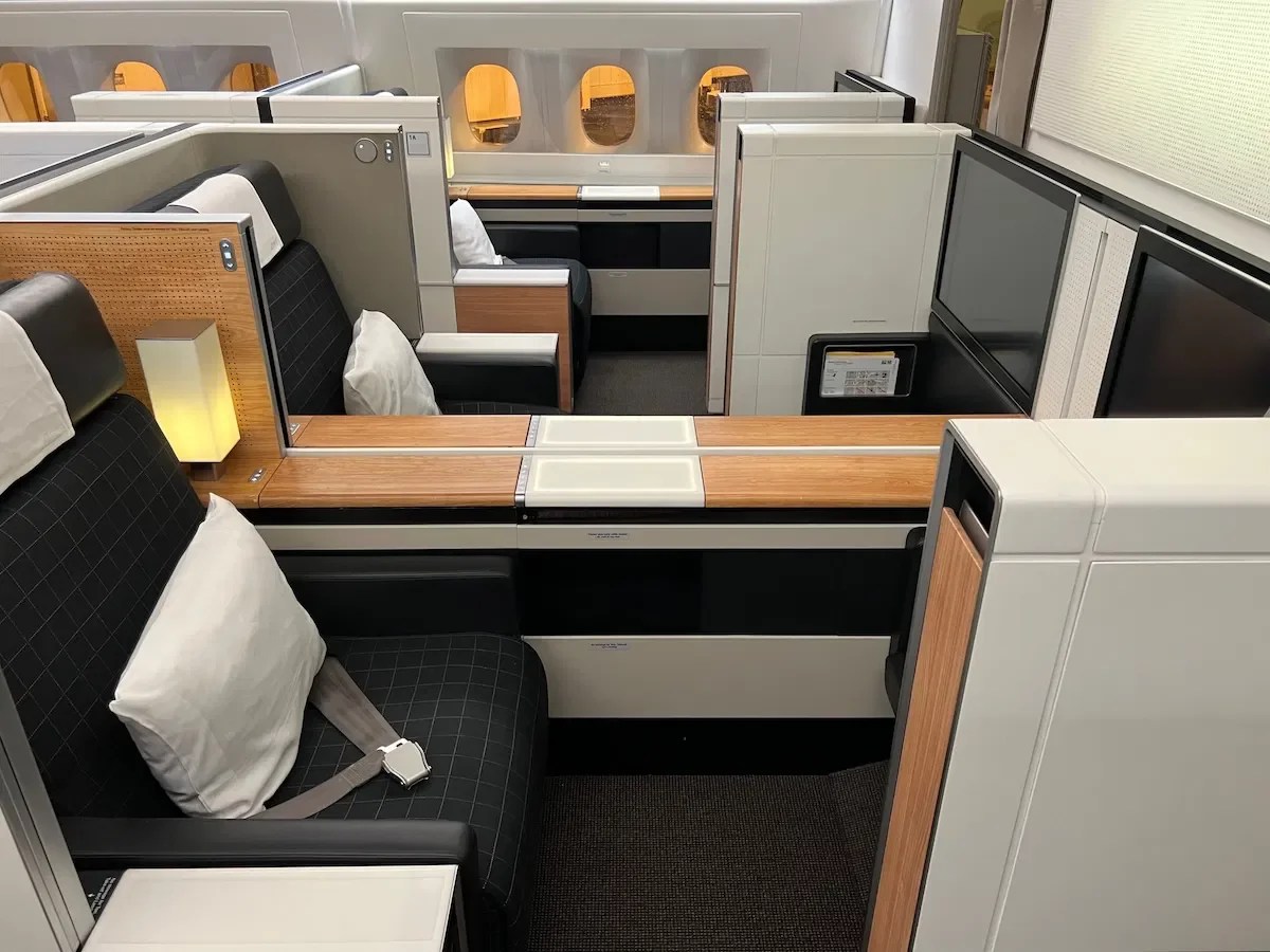 SWISS First Class 777 27