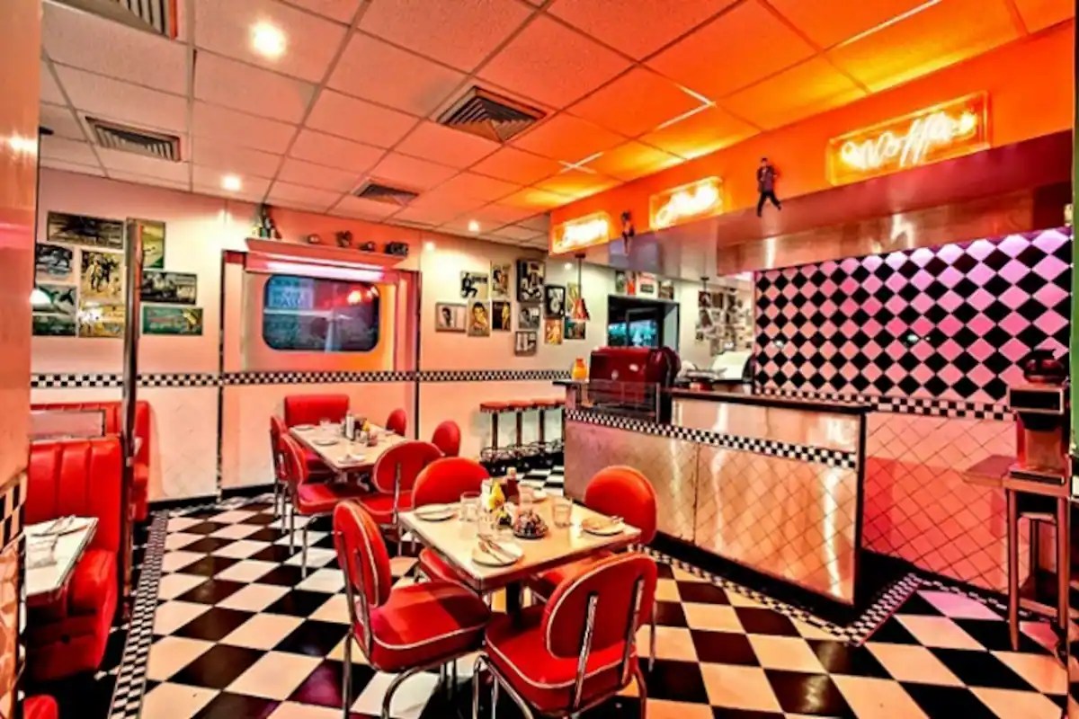 breakfast places in Delhi