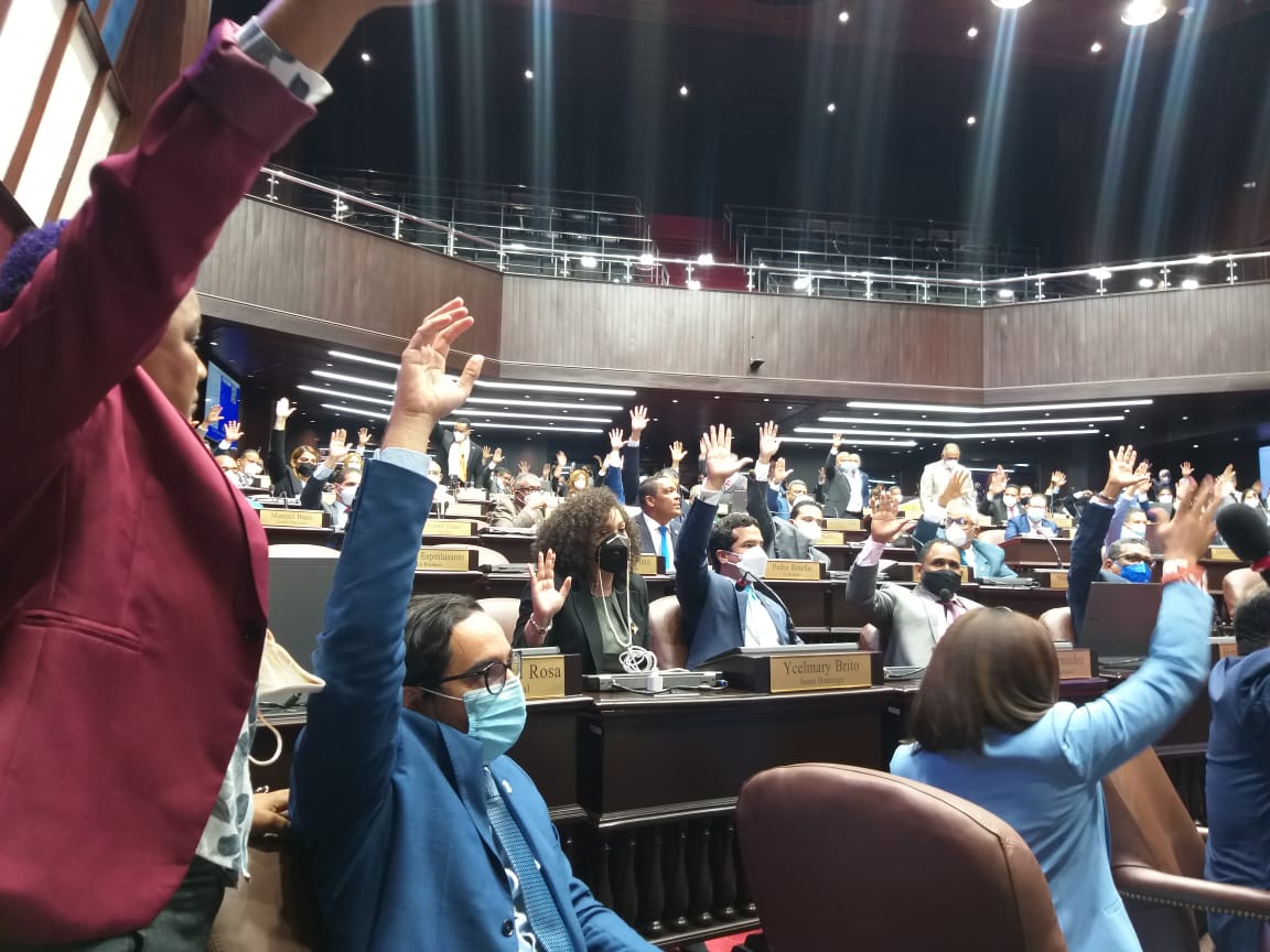 Cámara de Diputados aprueba en primera lectura eliminación del matrimonio infantil