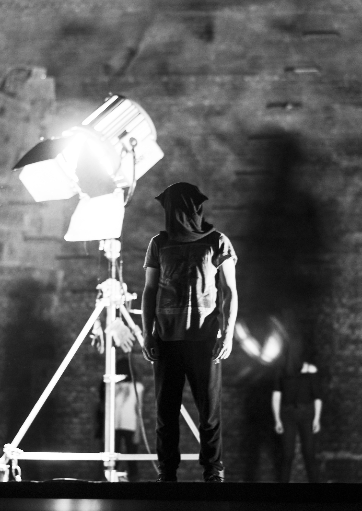 O operă despre întuneric și lumină