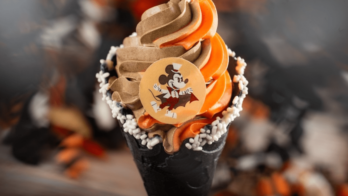 Disney World Halloween Treats & Snacks Guide (Updated for 2026)