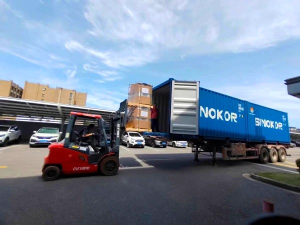 Lea más sobre el artículo Envío de hoy: Láminas de PET transparentes enviadas a Indonesia