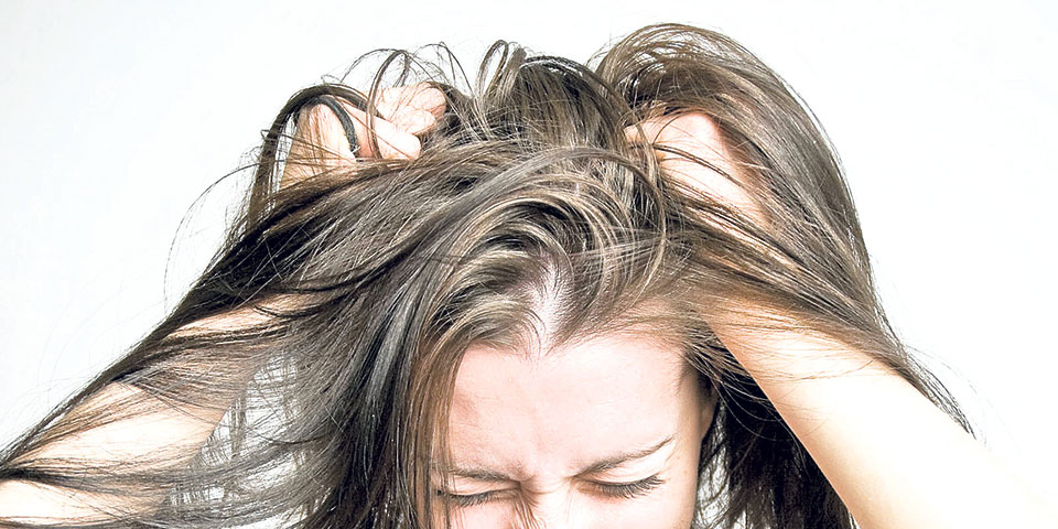 How To Get Rid Of Dandruff In Winter