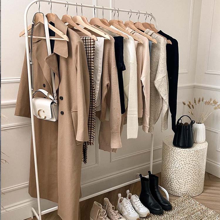 How To Create A Capsule Wardrobe