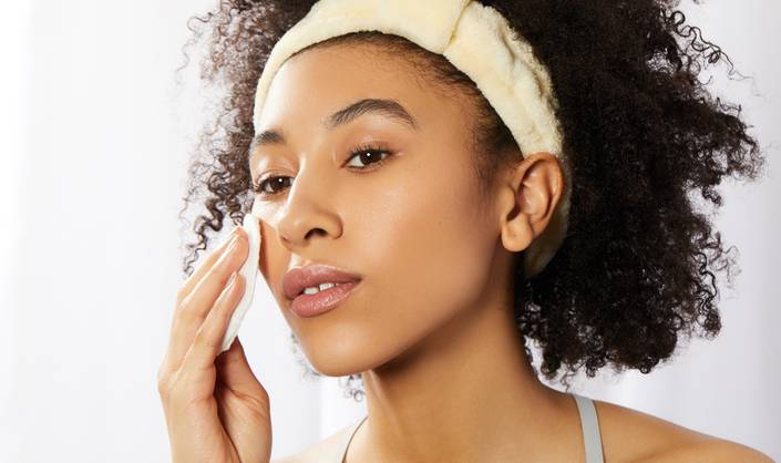 Simple Night Routine For Healthy Skin