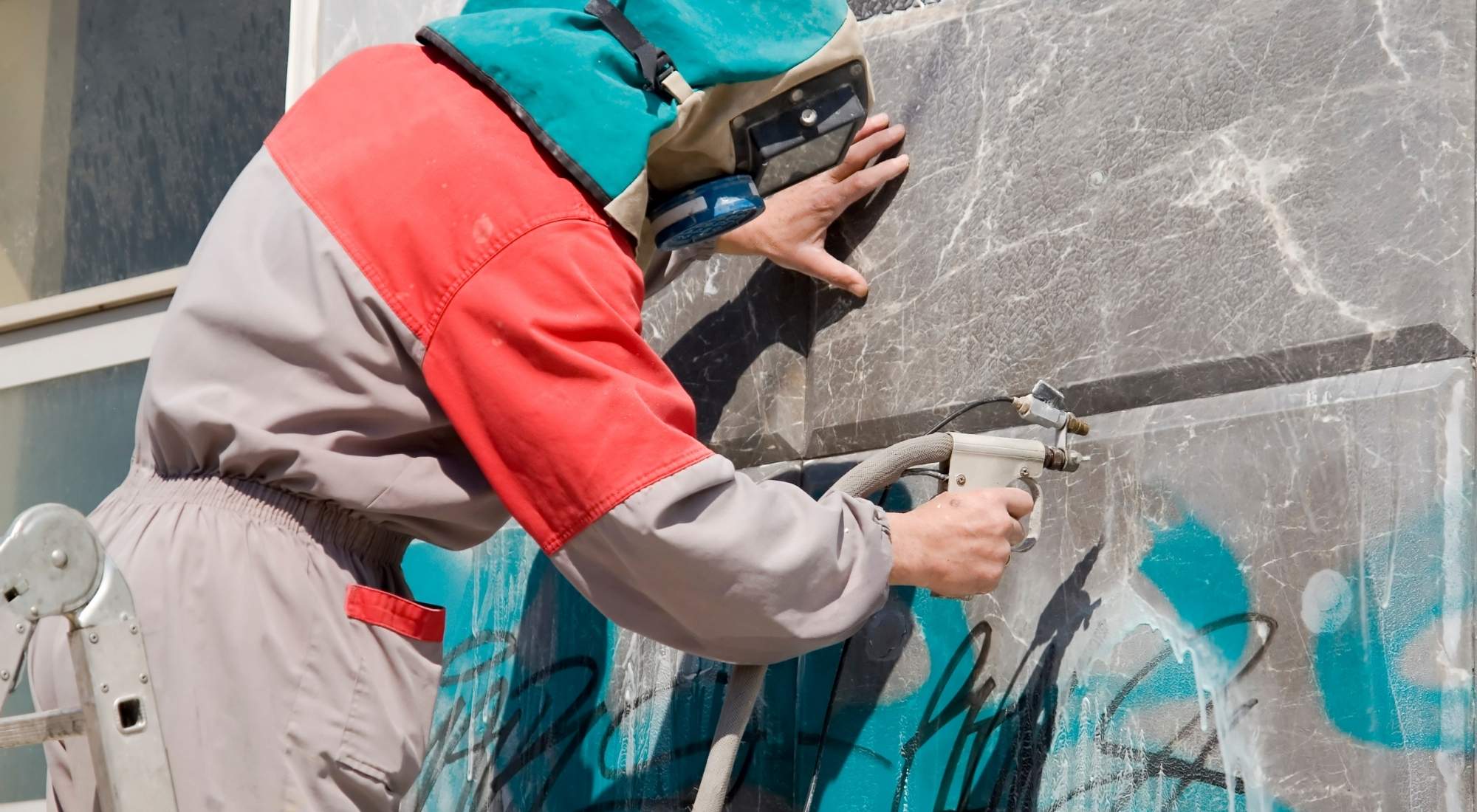 How to Remove Spray Paint From Every Surfaces