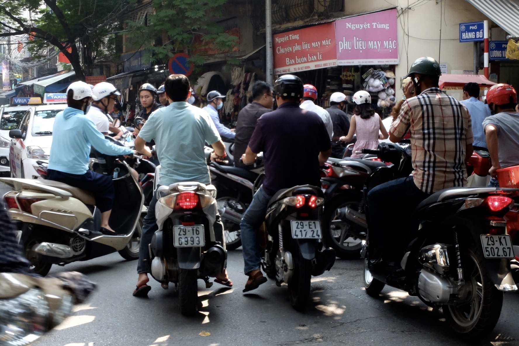 Motorcycle mayhem, Hanoi