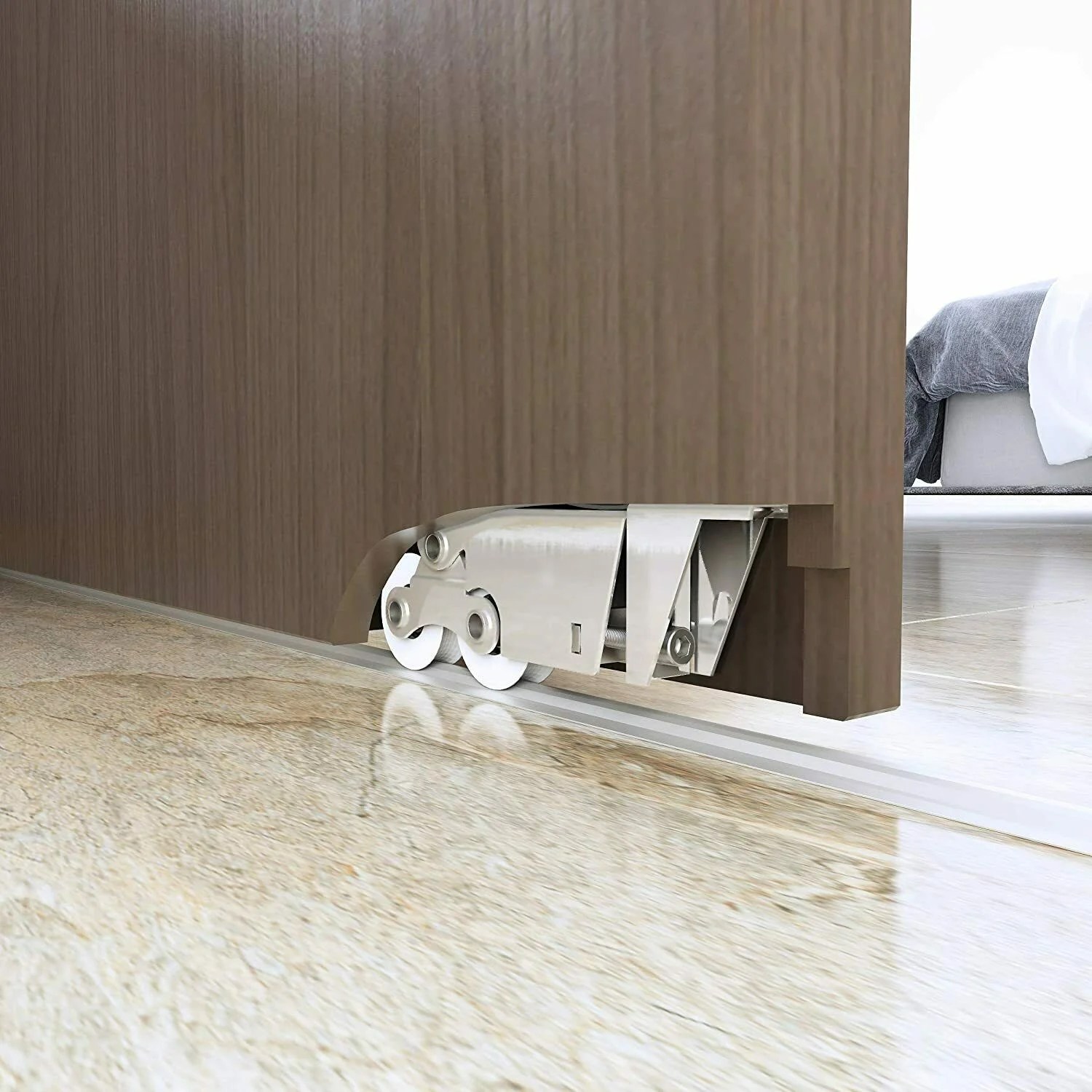 P125 Invisible Track 04