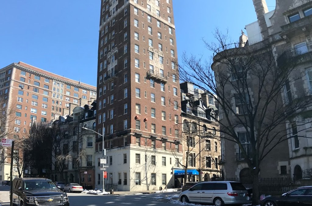 Riverside Tower Hotel