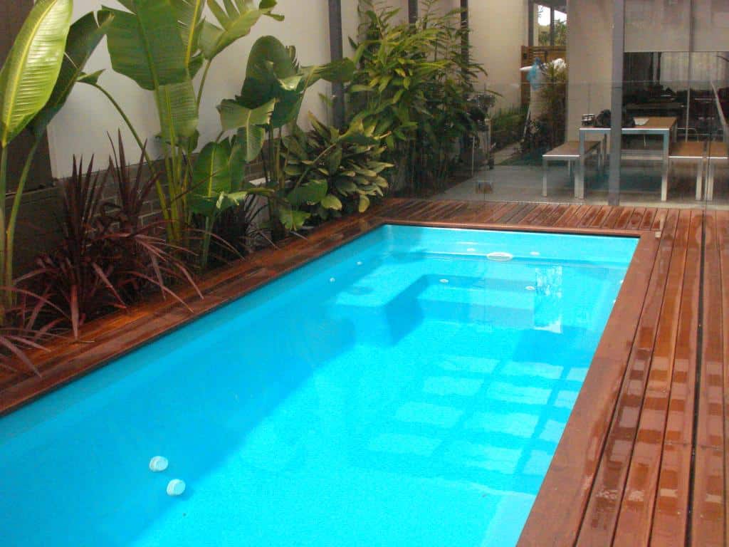 De 15 000 A Plus De 50 000 Euros Quel Prix Pour Une Piscine Cote Maison