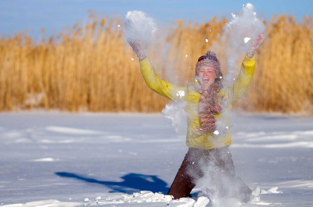 Prikolnye fotki zimoi idei dlya zimnei fotosessii ideya — иллюстрация 16