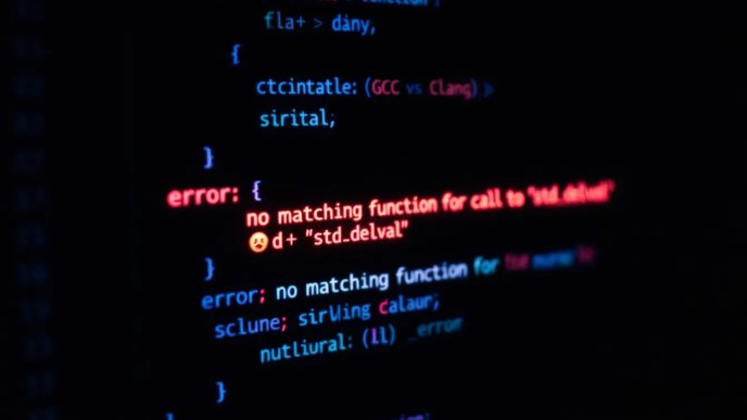 C++ template code showing std::declval error with requires clause in a dark-themed editor, featuring red error messages and GCC vs. Clang comparison.
