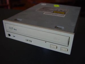 Windows 98 CD-ROM drive not working