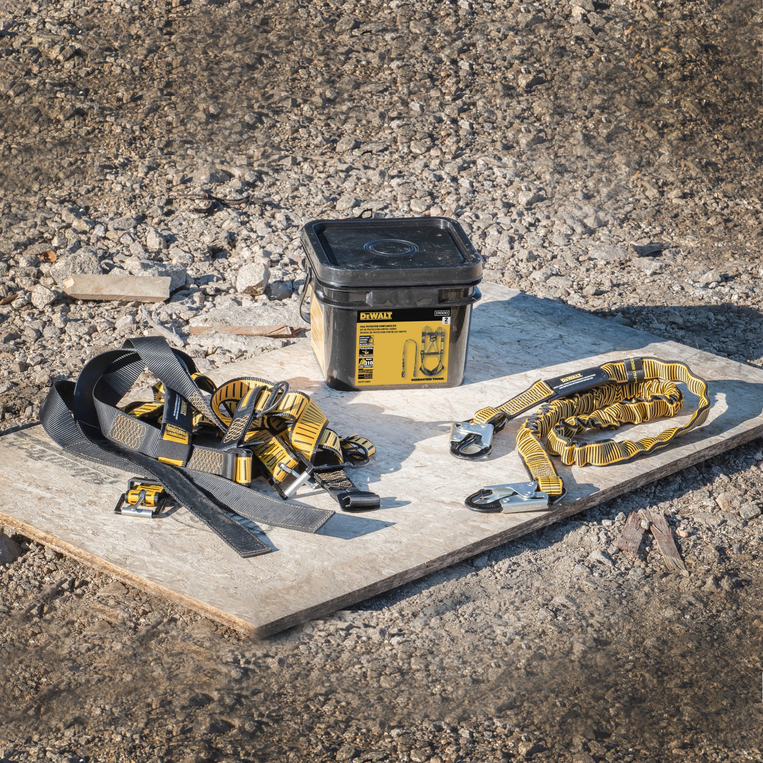 DEWALT Fall Protection Compliance Safety kit