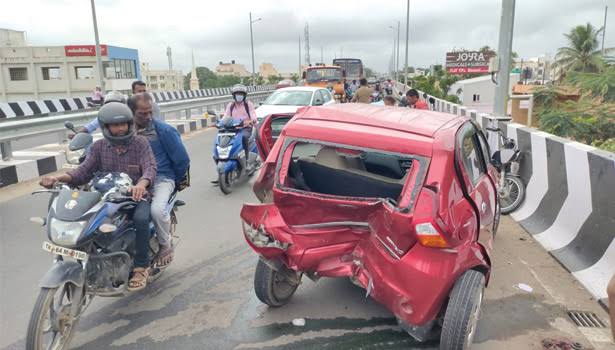கோவையில் மேம்பாலத்தில் அடிக்கடி விபத்து..
