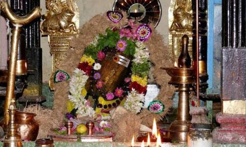 இன்று பிரதோஷம் சதுரகிரியில் குவிந்த பக்தர்கள்..