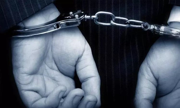 835704 arrest33 - 2026