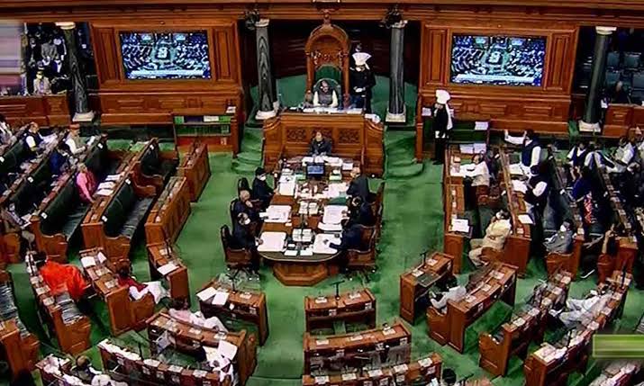 அதானி விவகாரம்: மக்களவையில் விவாதிக்க எதிர்க்கட்சிகள் நோட்டீஸ்..