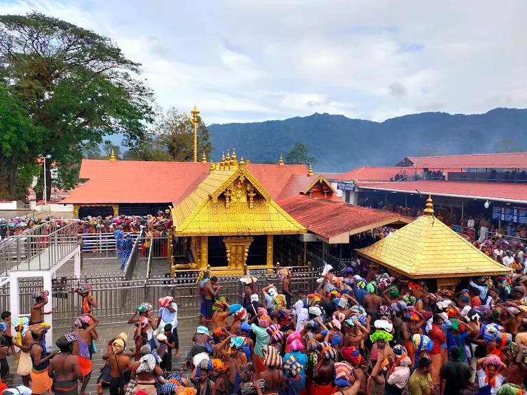 பங்குனி மாத பூஜைகளுக்காக சபரிமலை கோயில் நாளை நடை திறப்பு