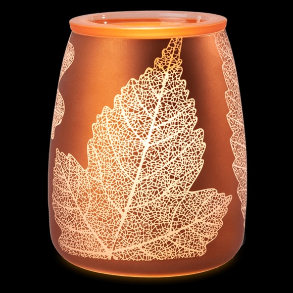 Shipped with usps priority mail. Scentsy Accents Scentsy Gold Leaf 2 Watt Warmer Poshmark