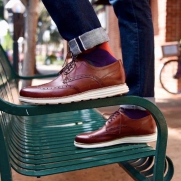 Cole Haan Air Wingtip Der Giraldo C09303 Tan Leather Brogue Shoes 10 M For Sale Online Ebay 46 out of 5 stars. Cole Haan Air Wingtip Der Giraldo C09303 Tan Leather Brogue Shoes 10 M For Sale Online Ebay Set Favorites Get Sale Alerts.