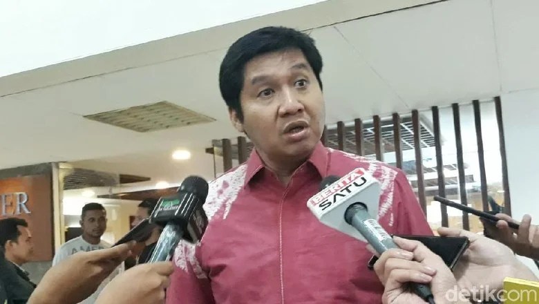 Maruarar Sirait Usul Rumah Ibadah Selain Masjid Juga Dibangun di DPR