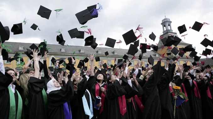 Hochschulabsolventen